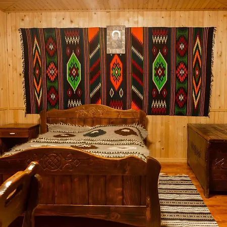 Budz яворів Apartment Palyanytsya