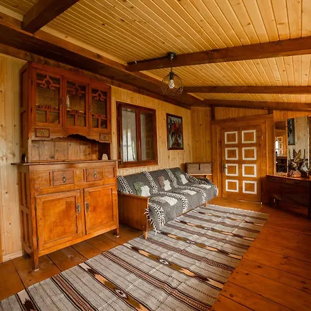 Budz яворів Apartment *