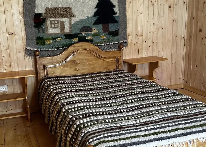 Budz яворів